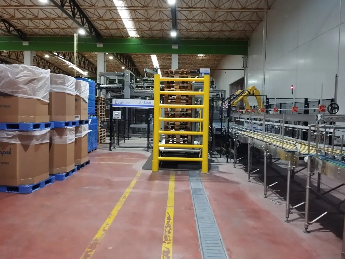 Limitateur de hauteur à l’entrée d’une allée de préparation